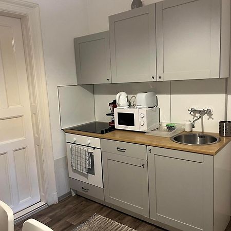 Idill Apartmanház B&B Tiszafüred Esterno foto