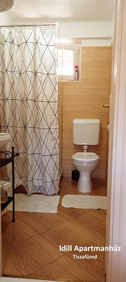 Idill Apartmanház B&B Tiszafüred Esterno foto