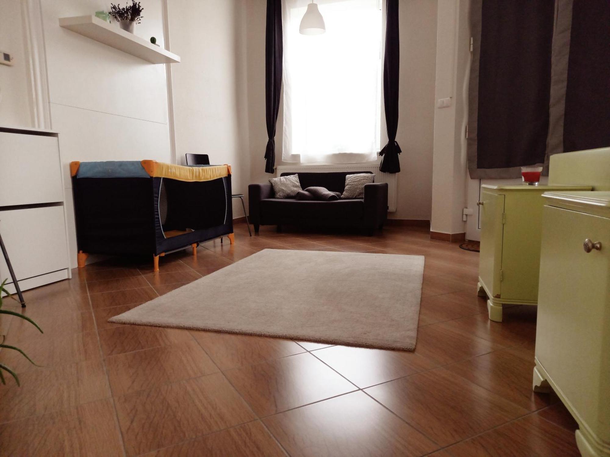 Idill Apartmanház B&B Tiszafüred Esterno foto