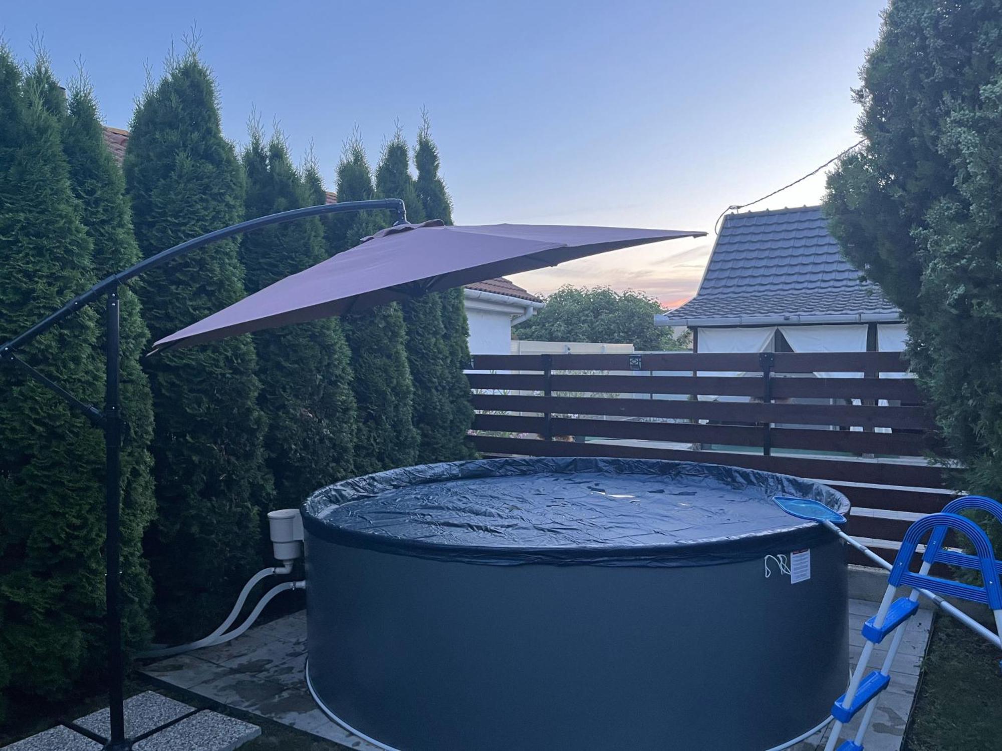 Idill Apartmanház B&B Tiszafüred Esterno foto